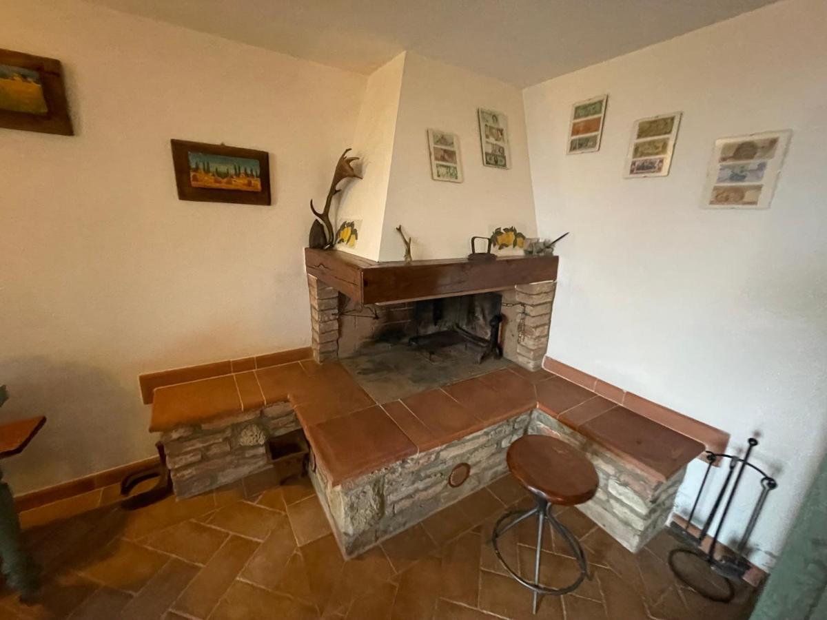 Il Rifugio Nelle Crete Apartment Vescona Bagian luar foto